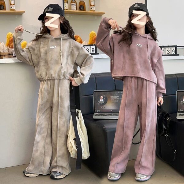 Girls 2 piece track(9-12 yrs)